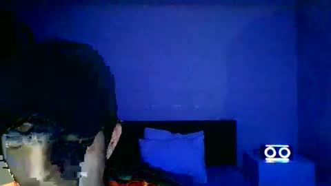 estebankit0 online show from December 26, 11:03 pm