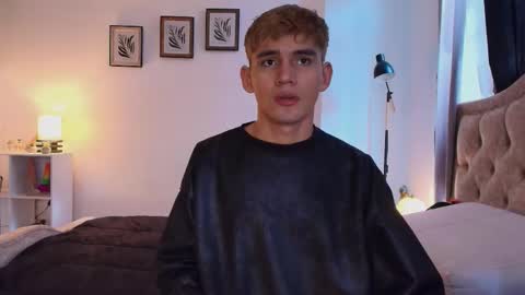 Esteban online show from January 10, 1:38 pm