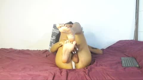 Estefa G online show from February 8, 6:22 am