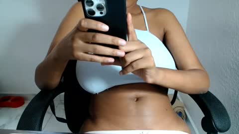 estefania_starlovee online show from July 13, 10:46 pm