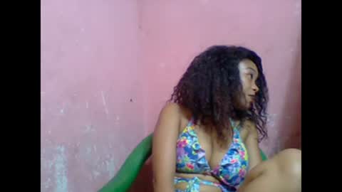 estelah20 online show from October 22, 9:45 am