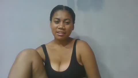estelah796836 online show from May 11, 12:01 pm