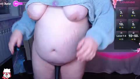 estelle_hicks online show from September 30, 7:35 pm