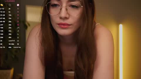 Ester online show from April 20, 3:09 am