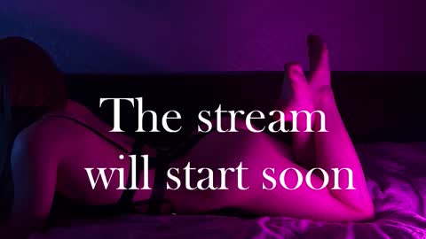 Ester online show from February 1, 5:43 pm