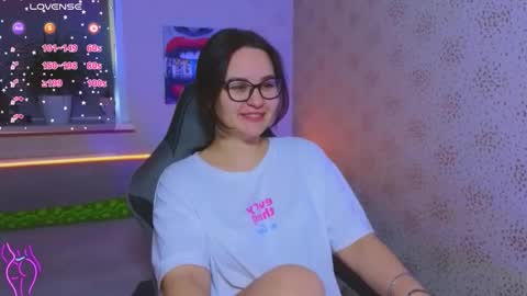 EsterPlayful online show from October 11, 7:02 am