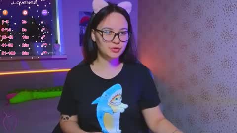 EsterPlayful online show from September 18, 7:01 am