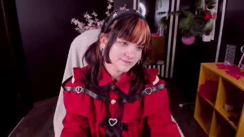 Ester  online show from May 12, 4:16 pm