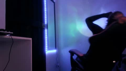 Snapshot of estrella2407 chatting on September 13, 1:08 am dulce luna online show from September 13, 1:08 am