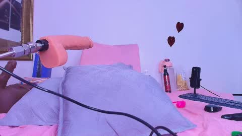 Estrella online show from February 20, 2:57 pm