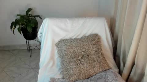 - E S T R E L L A  M I L F - online show from September 25, 4:41 am