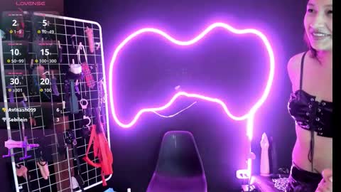 Cloe and Megan online show from November 15, 10:33 pm