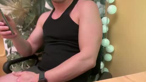 Tom online show from November 4, 12:34 am