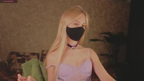 Sophia online show from April 15, 10:32 pm