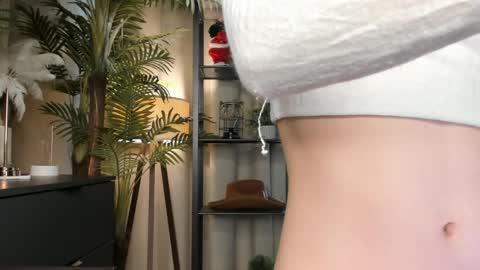 Natalie online show from April 9, 5:55 am