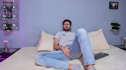 ADAM TAYLOR  ETHAN CAMBAL INDEPENDENT MODELS online show from January 21, 12:46 am