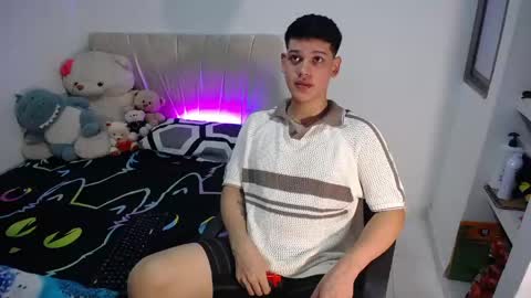 ethan_allard online show from May 20, 9:10 pm