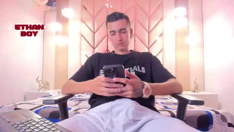 Ethan online show from February 21, 9:07 pm