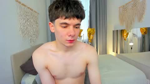 Ethan online show from July 3, 10:53 am