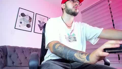 ethan_greacee online show from February 14, 12:19 pm