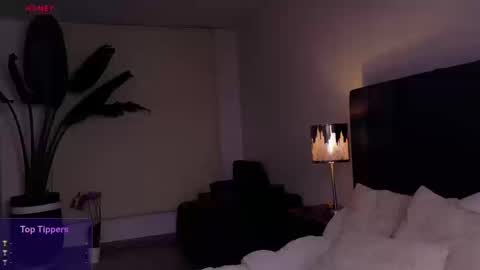 Joan online show from September 30, 5:07 am