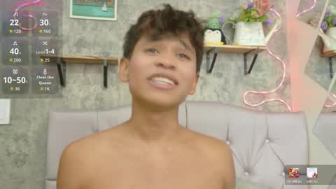 Ethan online show from February 9, 6:54 pm