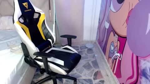 Ethan online show from March 5, 6:12 am