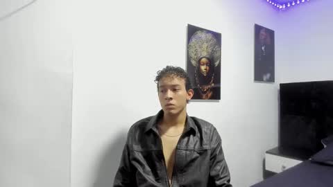 ethannsmith0 online show from October 17, 11:53 pm
