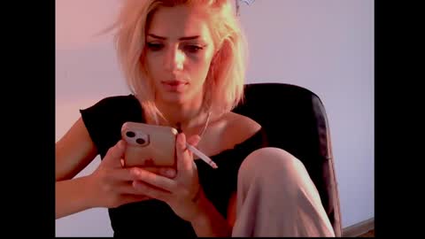 Serena online show from June 2, 5:59 pm