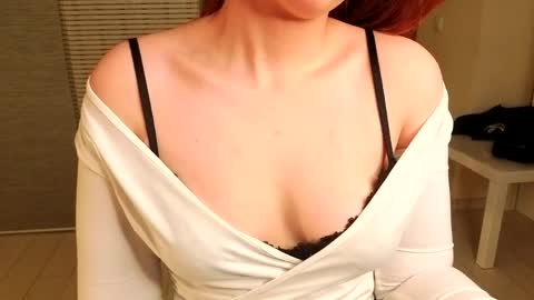 etta_jane online show from April 18, 7:07 pm