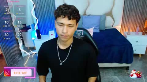 ette online show from November 24, 4:33 am