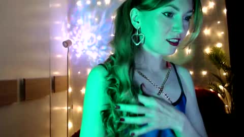 Snapshot of euphoria055 chatting on February 25, 7:16 pm Liana online show from February 25, 7:16 pm