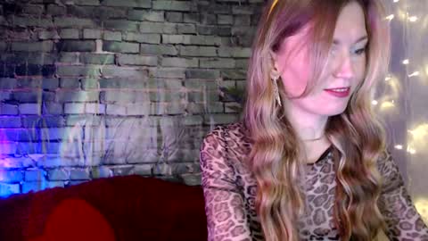 Snapshot of euphoria055 chatting on January 5, 10:10 am Liana online show from January 5, 10:10 am
