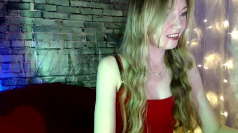 Snapshot of euphoria055 chatting on January 5, 1:15 pm Liana online show from January 5, 1:15 pm