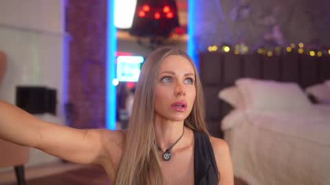 Eva online show from December 13, 9:10 pm