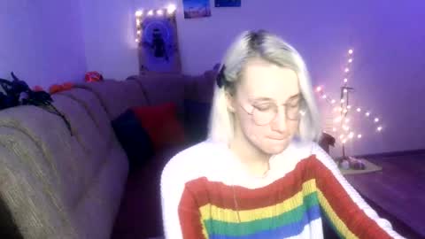 eva_forrest online show from February 13, 5:01 pm