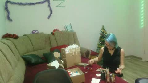 eva_forrest online show from December 21, 3:53 pm