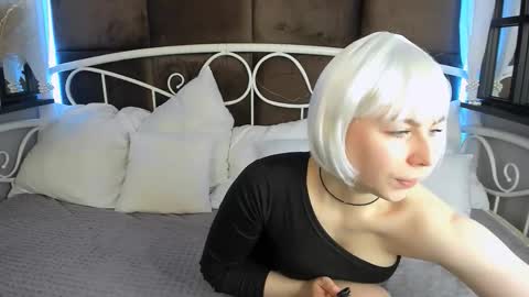 Eva online show from October 21, 8:45 pm