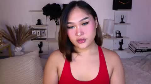 Queen Eva Mazikeen online show from December 19, 6:36 pm