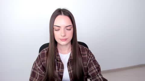 Eva online show from March 4, 9:18 am