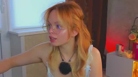 Hi there i am Eva and i wish create a nice community with you so join my Ticket Show for more pleasure online show from June 28, 11:50 am