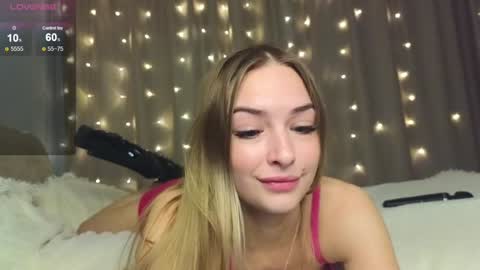 Hello Im Eva online show from December 27, 4:32 pm