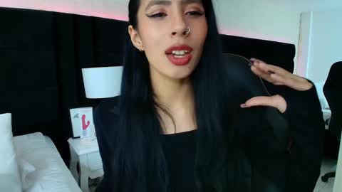 EVA CLOEE online show from September 26, 4:20 am