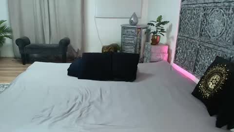 evabarbi online show from December 15, 12:29 am