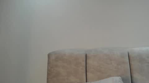 Snapshot of evacollins12 chatting on September 22, 1:42 am evacollins12 online show from September 22, 1:42 am