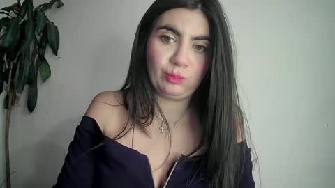 Snapshot of evacollins12 chatting on January 29, 1:48 am evacollins12 online show from January 29, 1:48 am