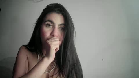 Snapshot of evacollins12 chatting on February 8, 4:36 am evacollins12 online show from February 8, 4:36 am
