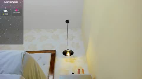 Snapshot of evagreco chatting on February 18, 5:42 am E V A online show from February 18, 5:42 am