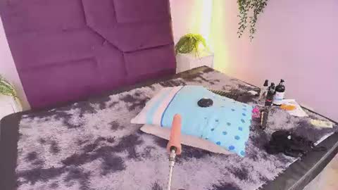 evahalston online show from July 27, 1:47 am
