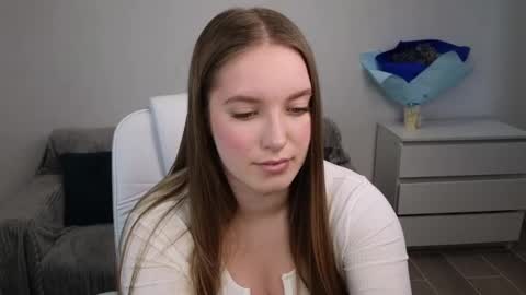 Eva online show from February 5, 9:15 am